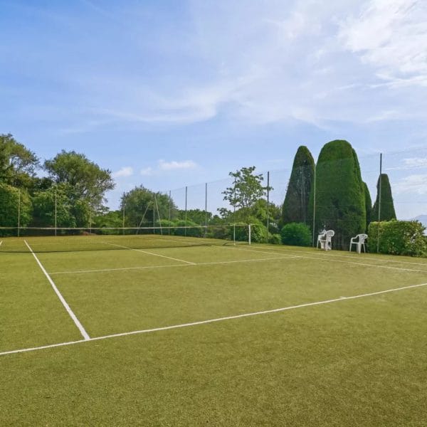 Appartement Le Cannet : 2 pièces, résidence avec piscine, tennis