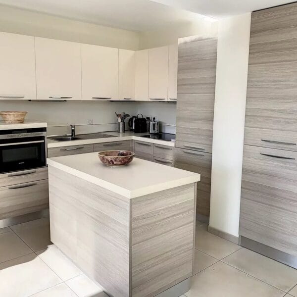 Appartement Cannes Centre : luxueux 4 pièces, résidence standing, emplacement idéal