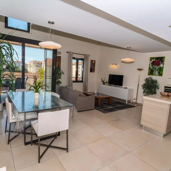 Apartment Cannes Centre: luxurious 3-bedrooms, luxury residence, ideal location