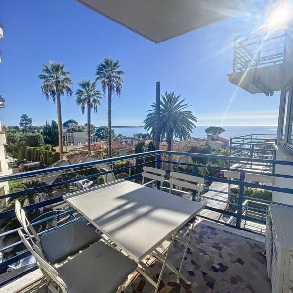 Apartment Cannes bas de Croix des Gardes: 2 rooms charming, 31m2, sea view, near beach