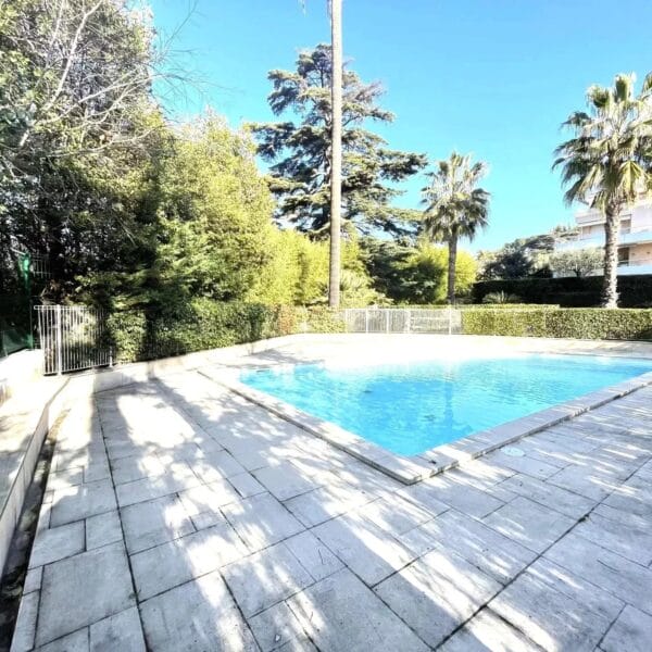 Apartment Cannes Oxford : 2 bedrooms garden level, high-end renovation 2023