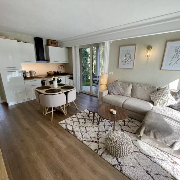 Appartement Cannes Oxford : 3 pièces rez de jardin, rénovation standing 2023