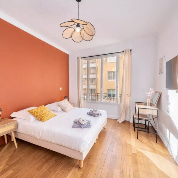 Appartement Cannes Croisette : 3 Pièces ensoleillé, rénové avec goût, très belles prestations, plages à 2 mns