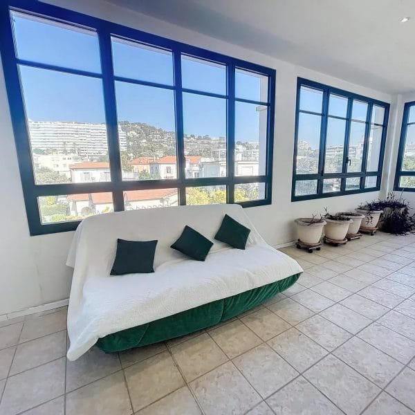 Appartement Cannes Basse Californie : lumineux 3 / 4 pièces type loft, 104 m2, terrasses, verrière, proche plages