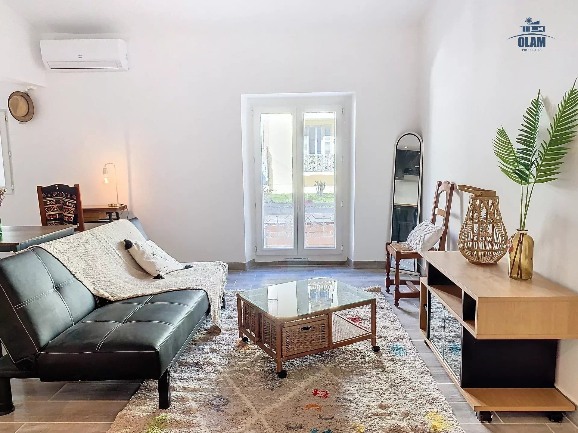 Cannes City Center Apartment: Studio, 35m², loft style