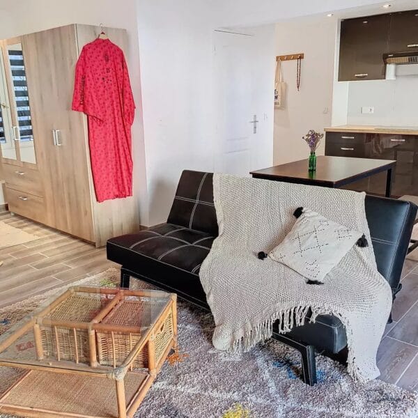 Cannes City Center Apartment: Studio, 35m², loft style