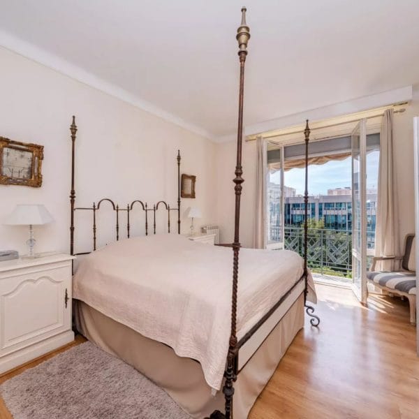 Appartement Cannes Croisette : 5P luxueux, 170m2, expo sud et à 2 pas de la croisette et des plages