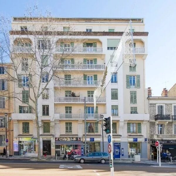 Appartement Cannes – Proche centre, superbe 3 chambres, 3 SDB, clim, ascenseur