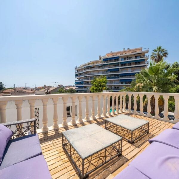 Cannes maison de ville piscine 4 chambre studio indépendant piscine sauna salle de jeux solarium