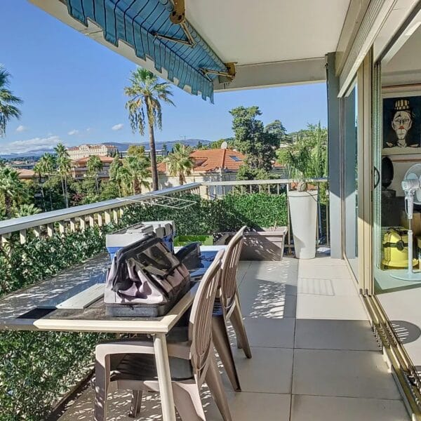 Cannes Californie: Bright 2 room appartement, 5 M2, with pool