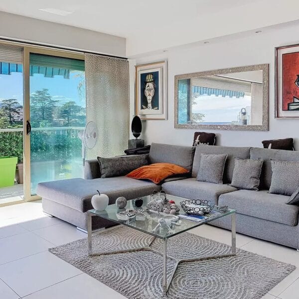 Cannes Californie: Lumineux Appartement 2 Pièces  58 m2, piscine