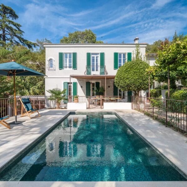 Cannes Basse Californie : Villa de Prestige 300 m2, Piscine, Salle de Cinéma