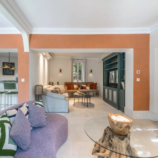 Cannes Basse Californie : Villa de Prestige 300 m2, Piscine, Salle de Cinéma