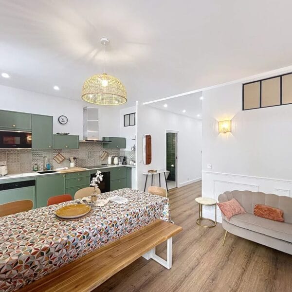 Cannes: charming apartment with one-of-a kind hidden garden located in the city center