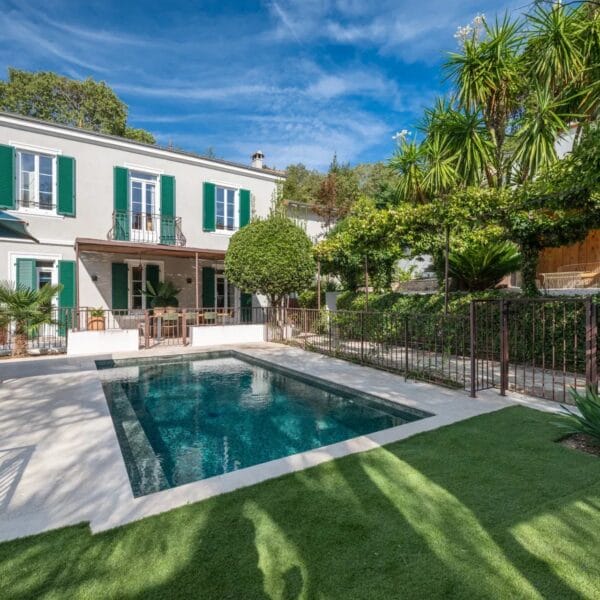 Cannes Basse Californie : Villa de Prestige 300 m2, Piscine, Salle de Cinéma