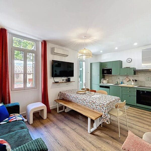 Cannes : charmant appartement, incroyable jardin situé dans le centre ville