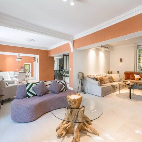 Cannes Basse Californie : Villa de Prestige 300 m2, Piscine, Salle de Cinéma