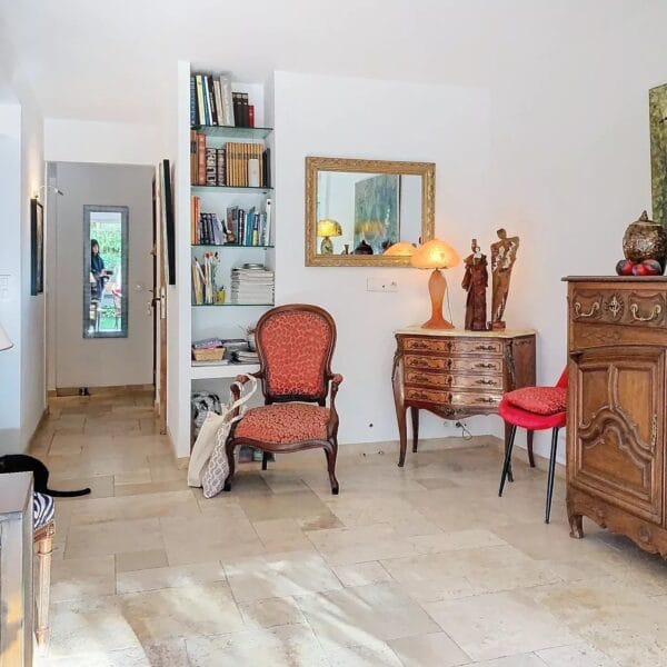 Cannes Tassigny apartments: 2/3 bedroom garden apartment in quiet residence with greenery and adjoining Studio