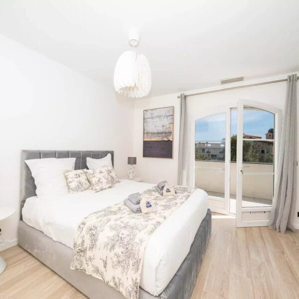 Villa d’exception à Cannes – Luxe, nature & élégance – Croisette à 15 mn