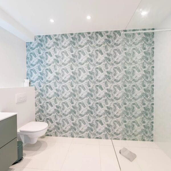 One of a kind 6 BR / 6 bath villa sauna, jacuzzi pool; just 15 mns off town