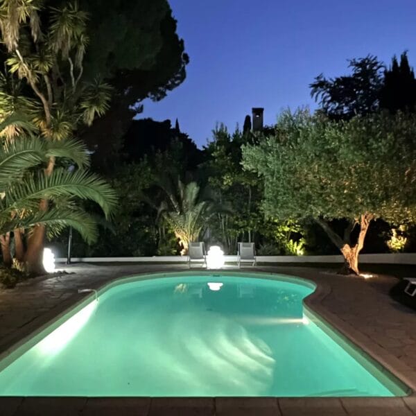 Villa d’exception à Cannes – Luxe, nature & élégance – Croisette à 15 mn