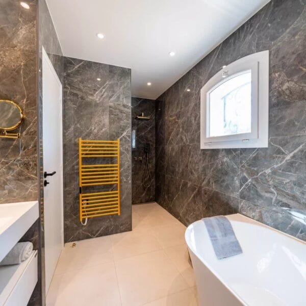 Villa d’exception à Cannes – Luxe, nature & élégance – Croisette à 15 mn