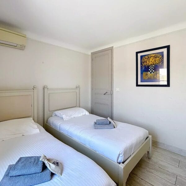 Cannes :Duplex d’Exception – 5 Chambres – 2 Terrasses – À 1 Minute du Palais des Festivals – Cannes Hyper-Centre