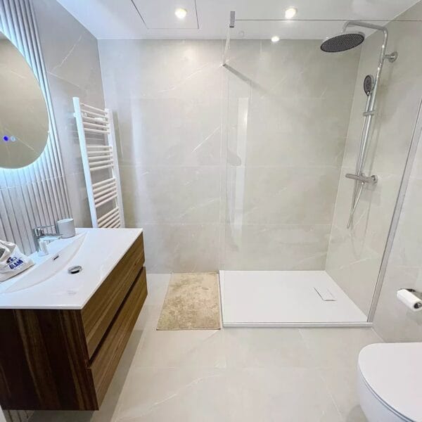 L’excellence Cannoise – Elégant 3 chambres / 2 bains Terrasse coeur de ville