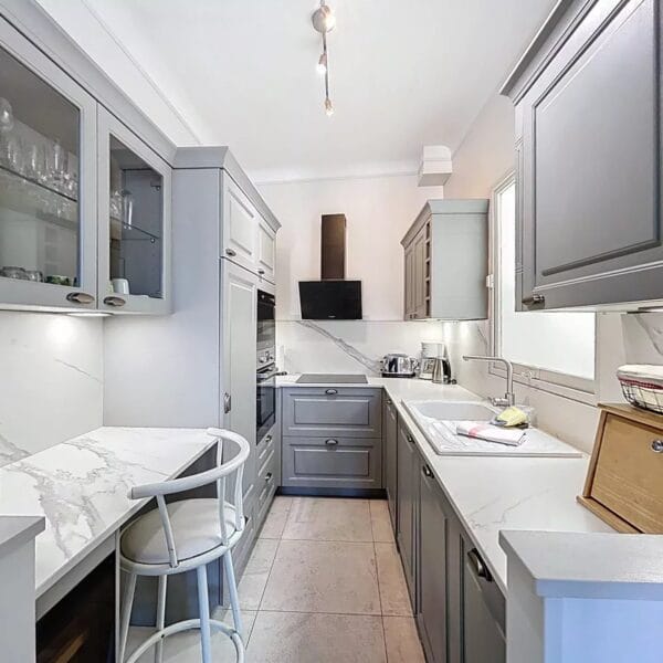 Cannes: Exceptional Wide duplex 5 BR Apartment 1 minute from the Palais + terraces
