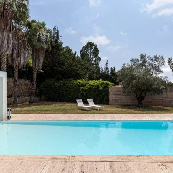 Architect-Designed Contemporary Villa – Between Biot and Valbonne