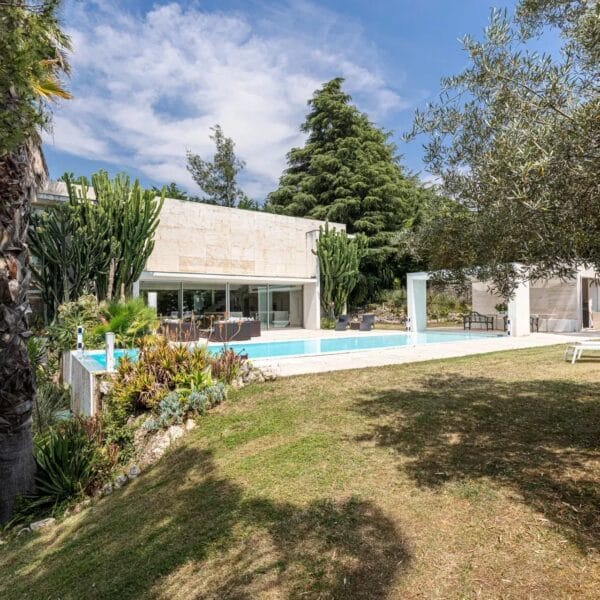 Villa contemporaine d’architecte – Entre Biot et Valbonne