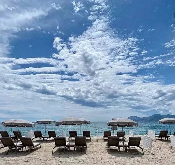 Little White House in Cannes – 2 BR + mezzanine duplex apartment close to Suquet