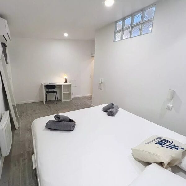 Little White House in Cannes – 2 BR + mezzanine duplex apartment close to Suquet