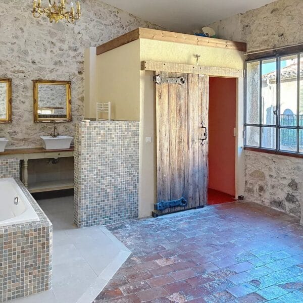 Charming house, Le Cannet Historique: 3 rooms + multipurpose space